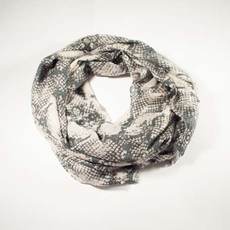 JITNI CASHMERE SNAKE PRINT SCARF